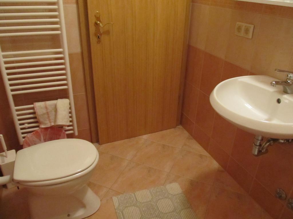 Willa Tourist Farm Ljubica Poljane nad Škofjo Loko Pokój zdjęcie